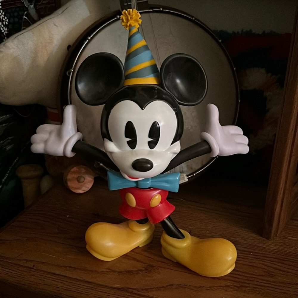 Disney Parks Mickey Mouse 90th Anniversary Birthday Sipper Souvenir Cup